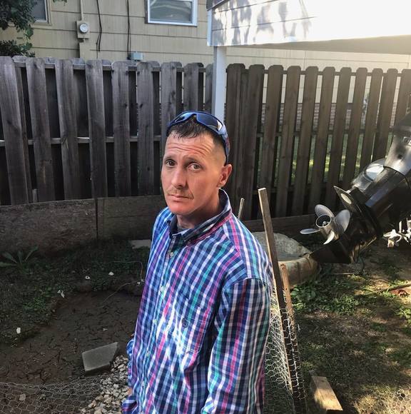 Meet your Posher, Chris - Picture 1 of 1